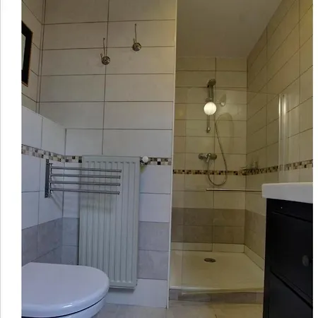 D'hotes Les Vignes 3* Montcet