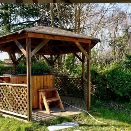 Penzion D'hotes Les Vignes 3*